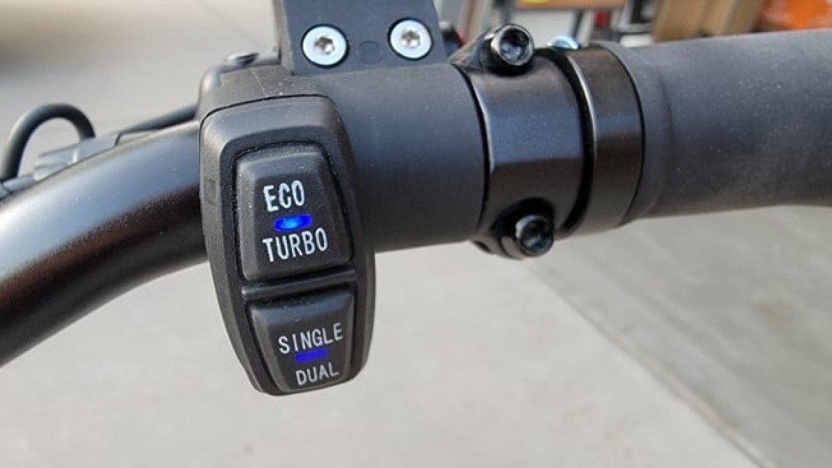 2022 Kaabo Mantis V2 Kaabo-Mantis-V2-Dual-Motor-Single-Motor-Eco-Turbo-button-with-feedback