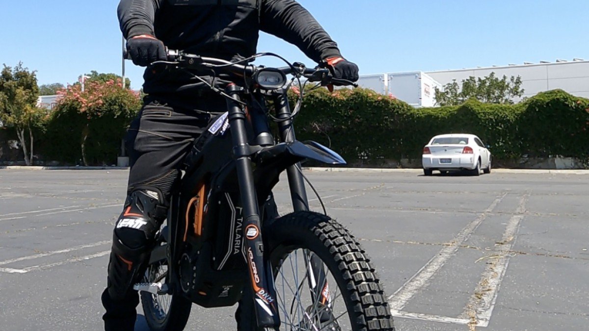 2023 Talaria Sting Talaria-Sting-ebike-vs-Surron-1024x1010