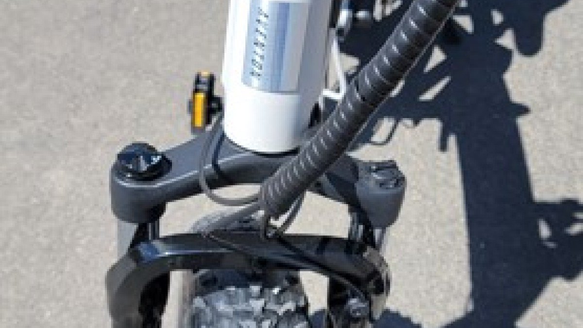 2022 Aventon Sinch 2022-Aventon-Sinch-Cloud-Gray-Great-Cable-Management