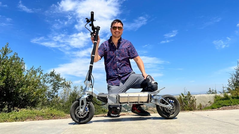 Rion-Apex-Magura-Brakes-Acrylic-Deck-Carbon-Fiber-steering-pole-PMT-Tires-Happy-as-a-clam