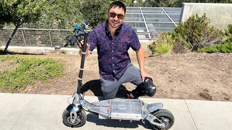 Rion-Apex-Magura-Brakes-Acrylic-Deck-Carbon-Fiber-steering-pole-PMT-Tires-from-above