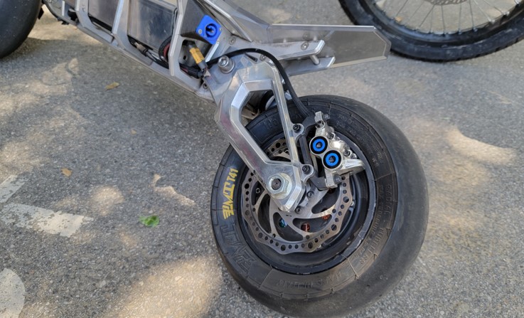 Rion-Apex-PMT-Tires-and-Magura-Brakes