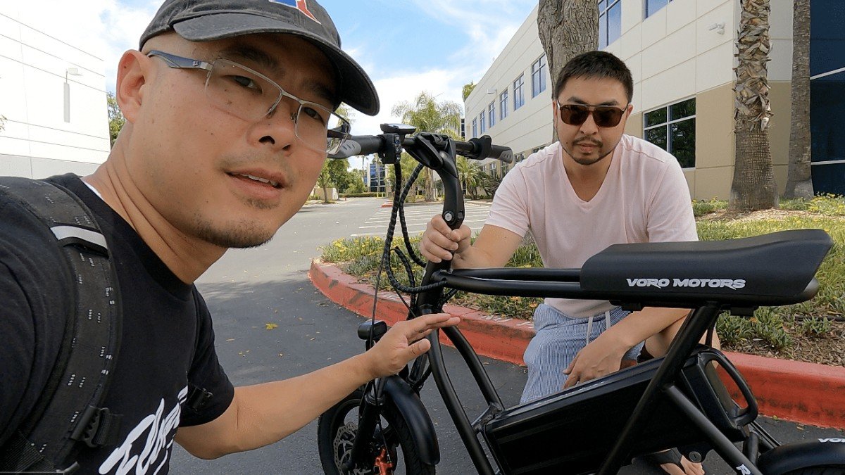  EMOVE RoadRunner Electric Scooter