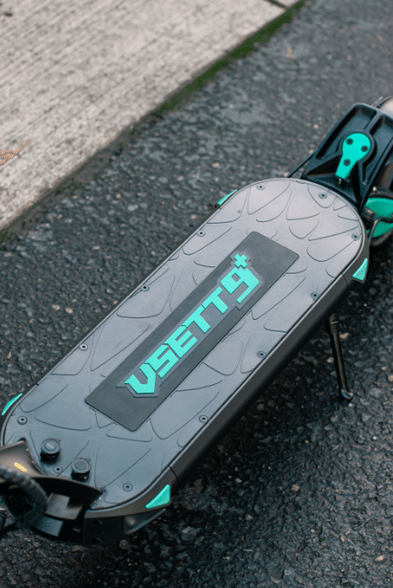 VSETT-9-Silicone-Deck-Charging-Ports-Adjustable-Suspension-2