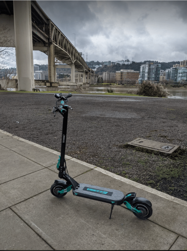VSETT-9-at-Portland-Bridge-at-OMSI