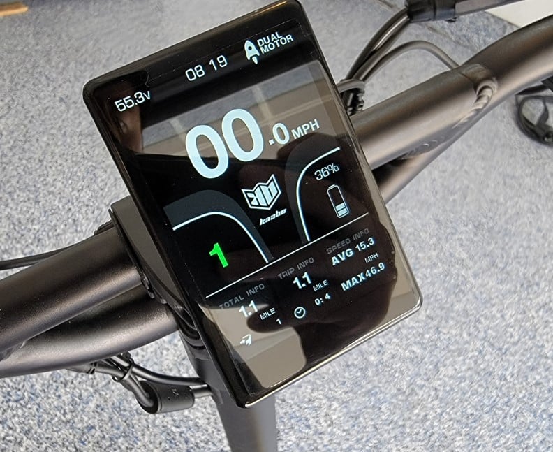 Kaabo-Mantis-King-GT-TFT-LCD-Display