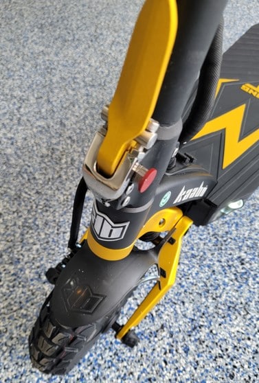 Kaabo-Mantis-King-GT-Safety-Latch