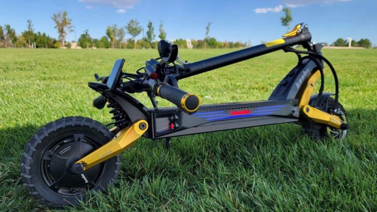 2022 Kaabo Mantis King GT Kaabo-Mantis-King-GT-out-in-the-grass-1024x600