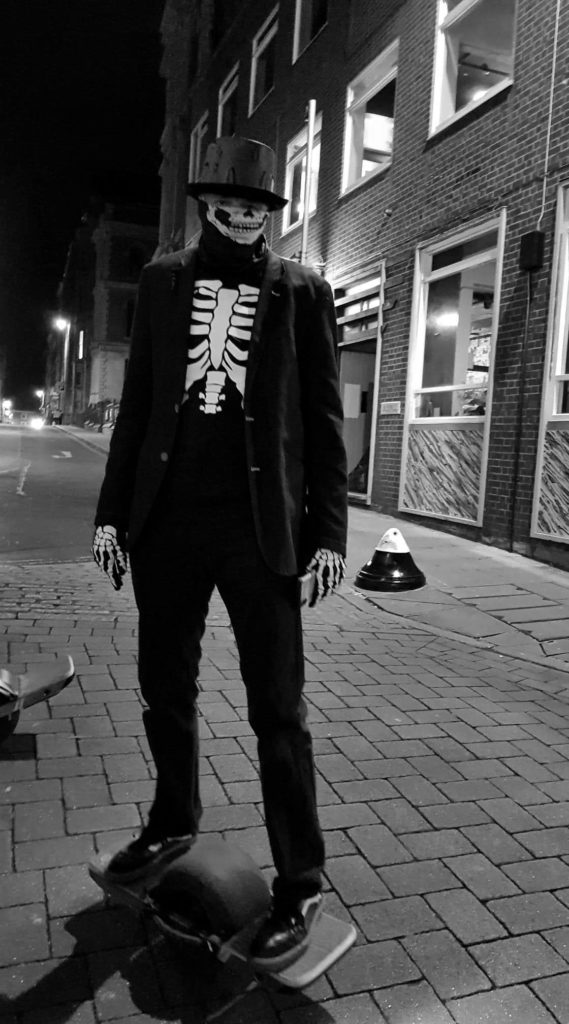 Jan-Onewheel-Costume-569x1024