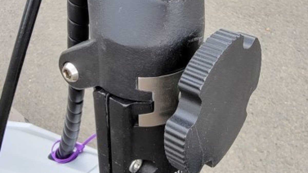 2023 Varla Eagle One Pro Varla-Eagle-One-Pro-Folding-Mechanism