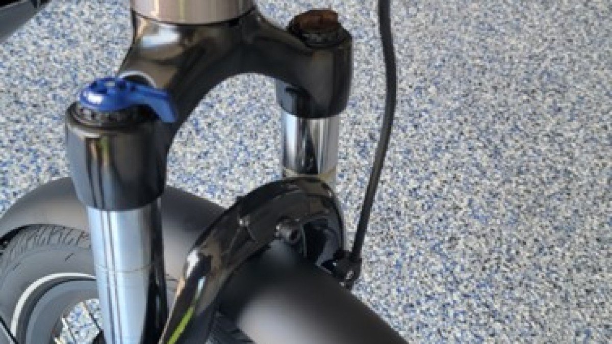 2022 Aventon Level.2 Aventon-Level.2-Zoom-Coil-Suspension-with-great-cable-management