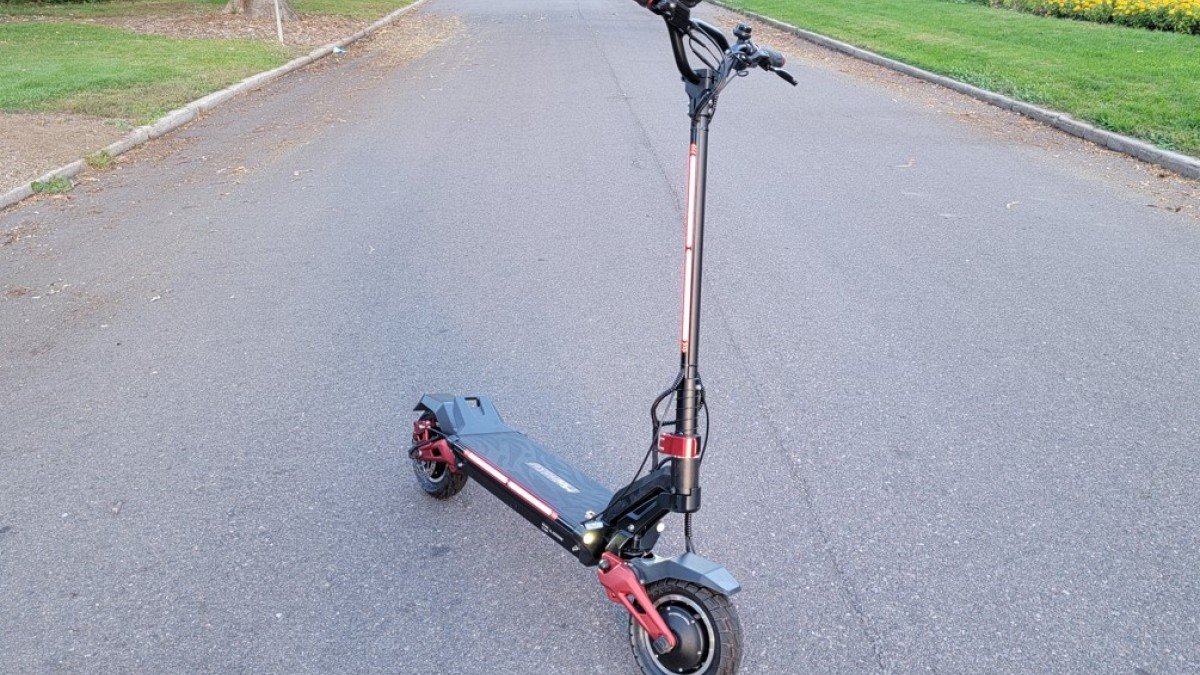 2023 Miniwalker Tiger 10 Pro Miniwalker-Tiger-10-Pro-Electric-Scooter-with-red-rgb-controllable-deck-lights-1