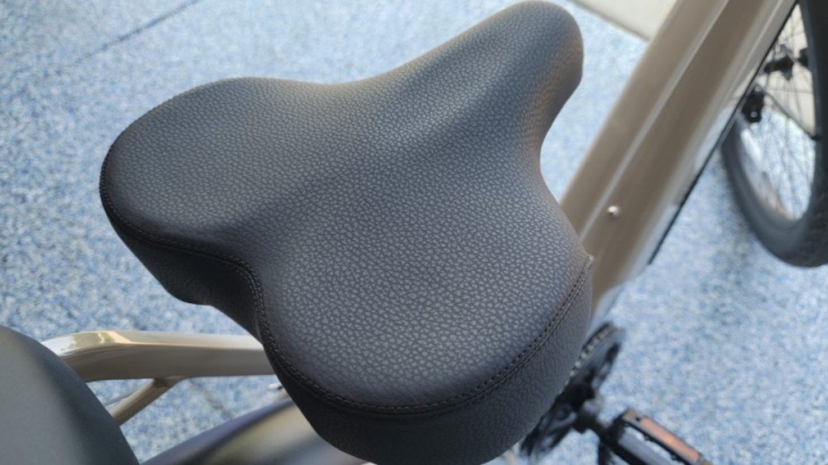 2022 Ride1Up Café Cruiser Ride1up-Cafe-Cruiser-Comfy-Seat-1024x572