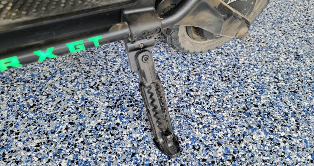 Wolf-Warrior-X-GT-crappy-kickstand-1-1024x542