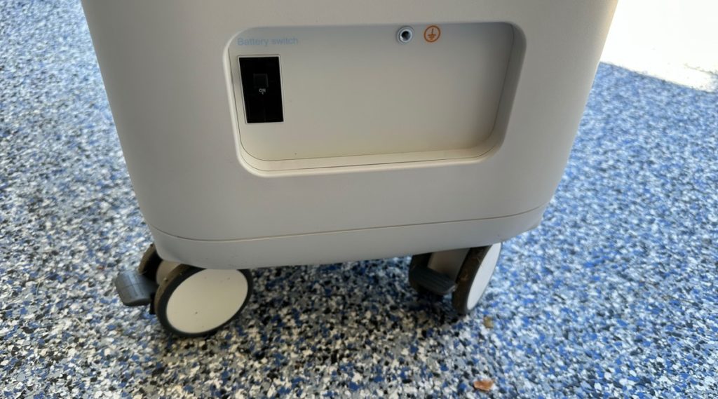 BLUETTI-EP500-PRO-power-switch-1-1024x569