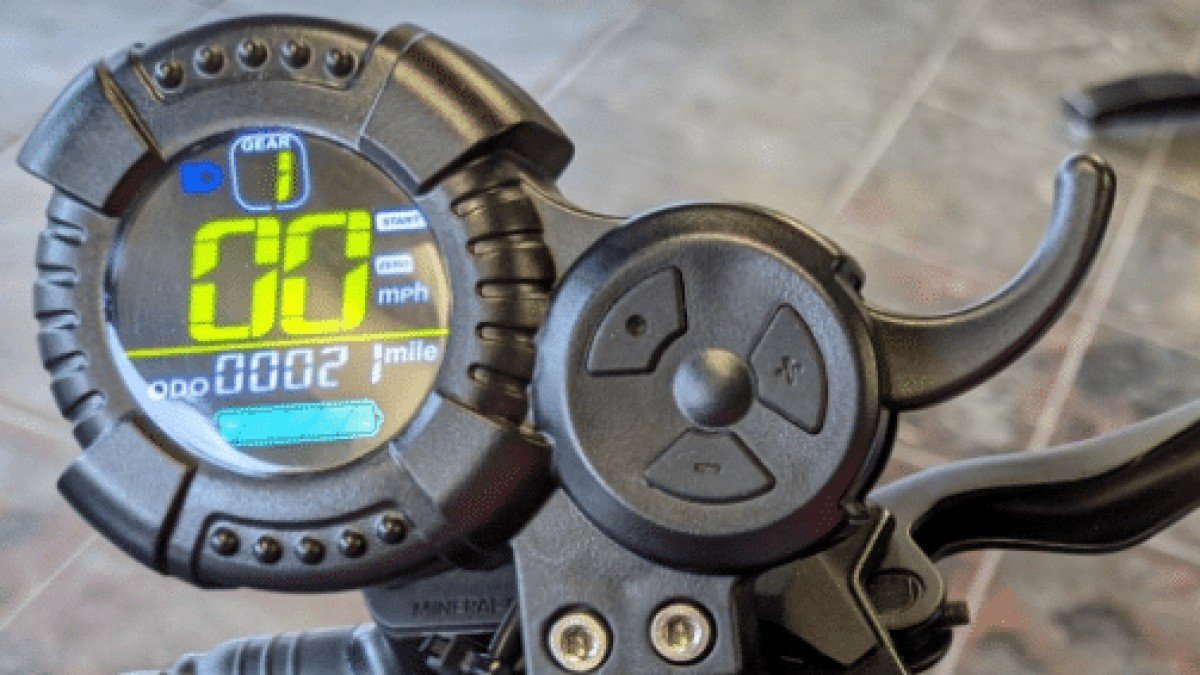 2023 Bee Cool Challenger VSETT-11-QS-S4-Display-1