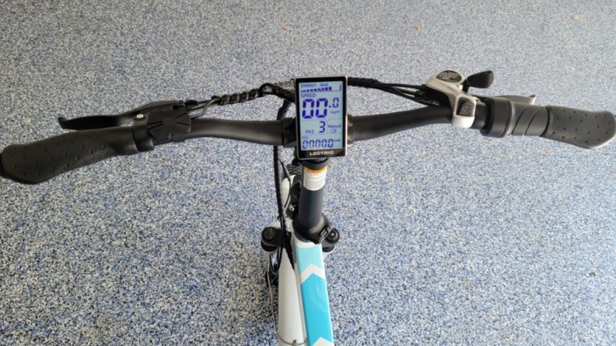 2023 Lectric XP 3.0 LECTRIC-XP-3.0-with-updated-cable-wrap-soft-grips-and-display-1024x551