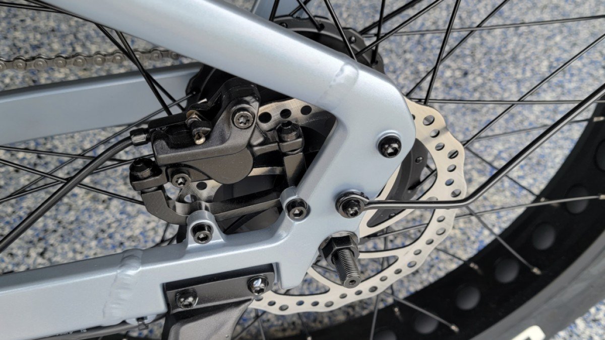 2023 Velotric Nomad 1 Velotric-Nomad-1-180mm-brake-disc-with-2-piston-hydraulic-brakes-1024x668