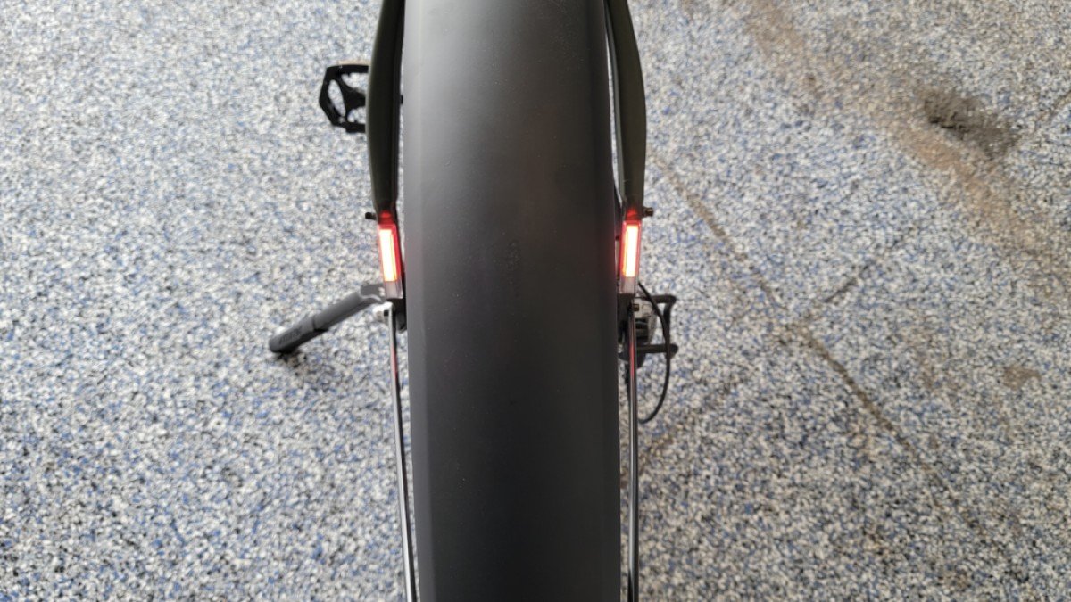 2023 Aventon Aventure.2 Aventon-Aventure-Taillights-on-both-sides-1024x610
