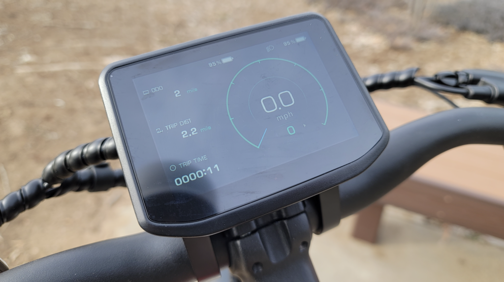 NIU-BQi-C3-TFT-LCD-Display-1024x574