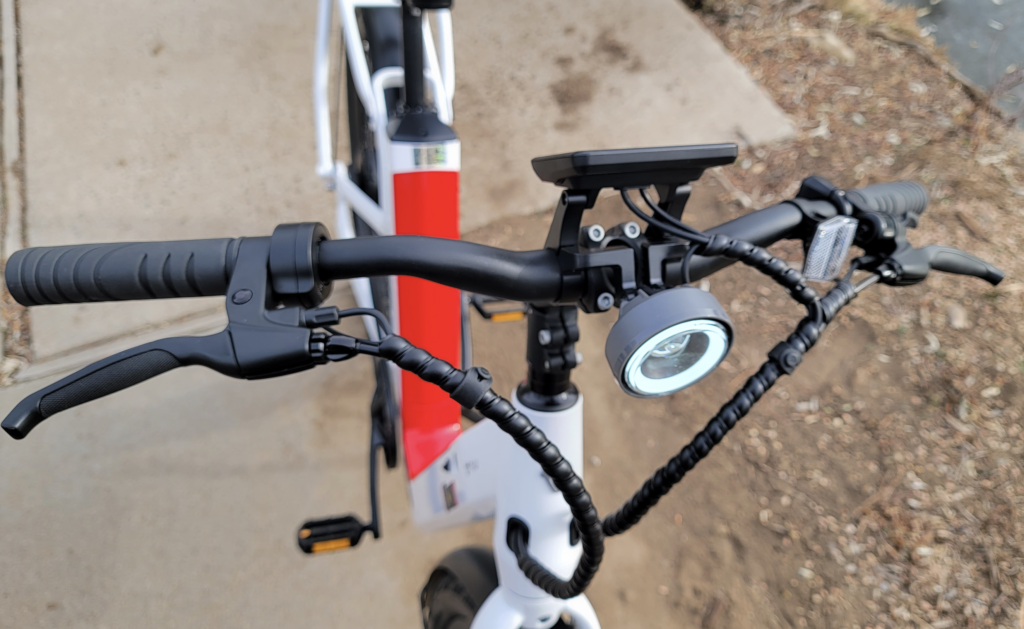 NIU-BQi-C3-cable-management-with-halo-light-1024x629