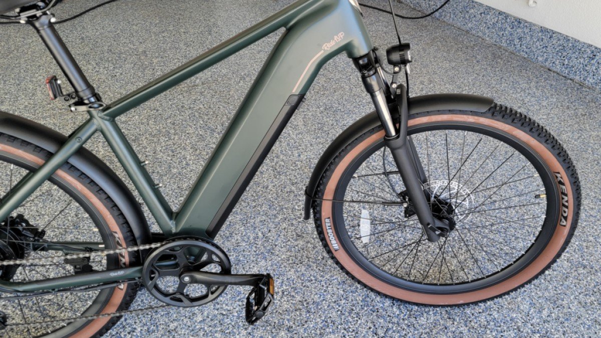 2023 Ride1Up Turris Ride1Up-Turris-side-profile-of-brown-wall-tires-integrated-battery-shengyi-750-watt-motor-1-1024x661