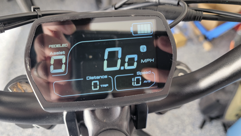 Ride1Up-Revv-1-Display-1024x576