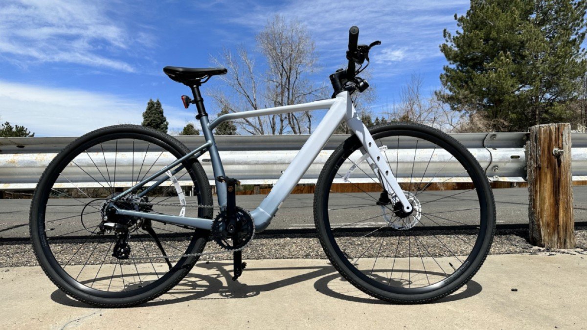 2023 Velotric T1 Velotric-Thunder-1-Doesnt-look-like-an-ebike-1024x574