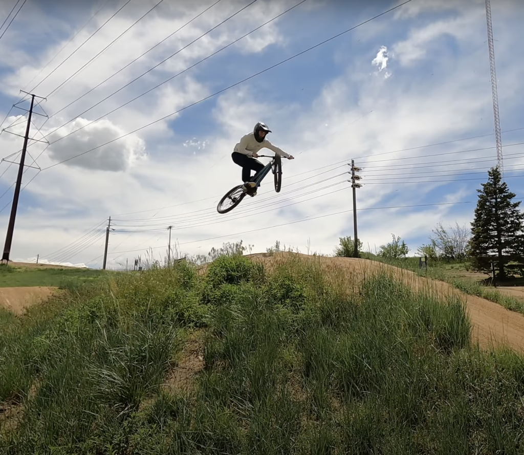 ONYX-LZR-Pro-getting-some-air-1-1024x889