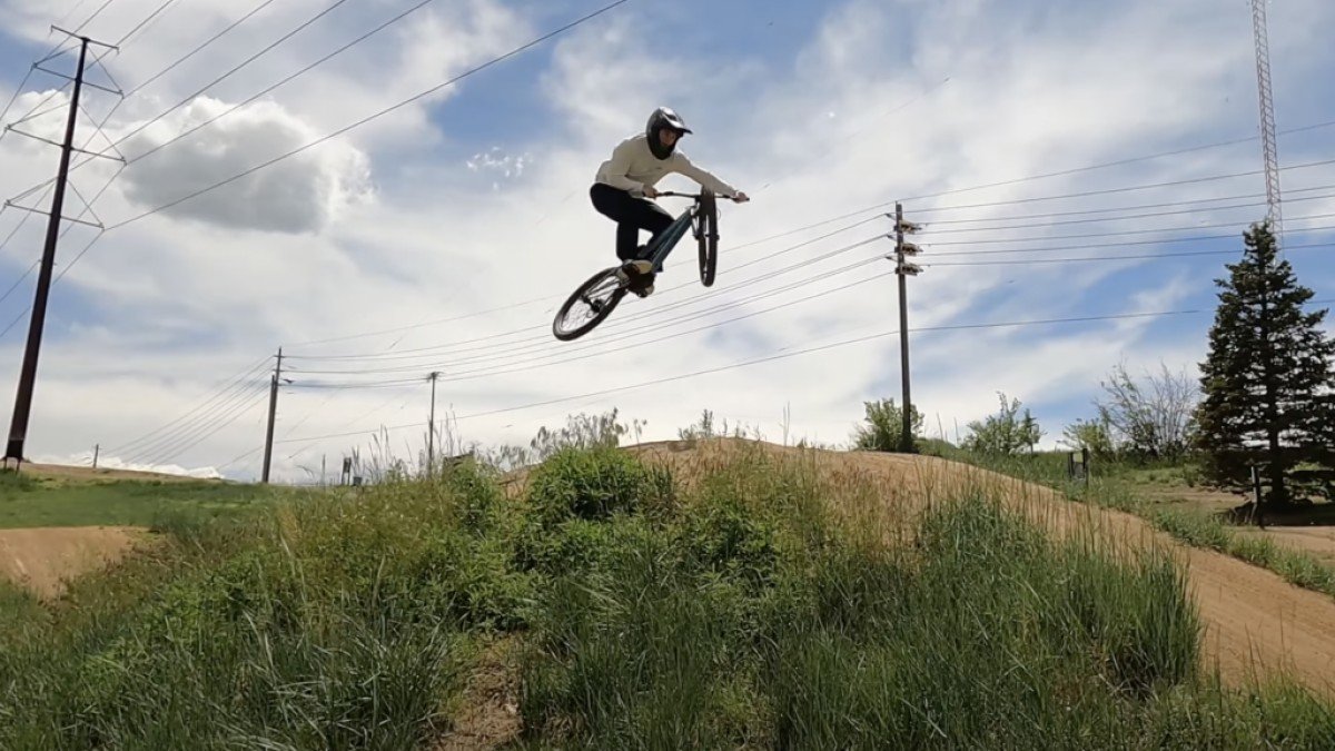 2023 ONYX Motorbikes LZR Pro ONYX-LZR-Pro-getting-some-air-1-1024x889