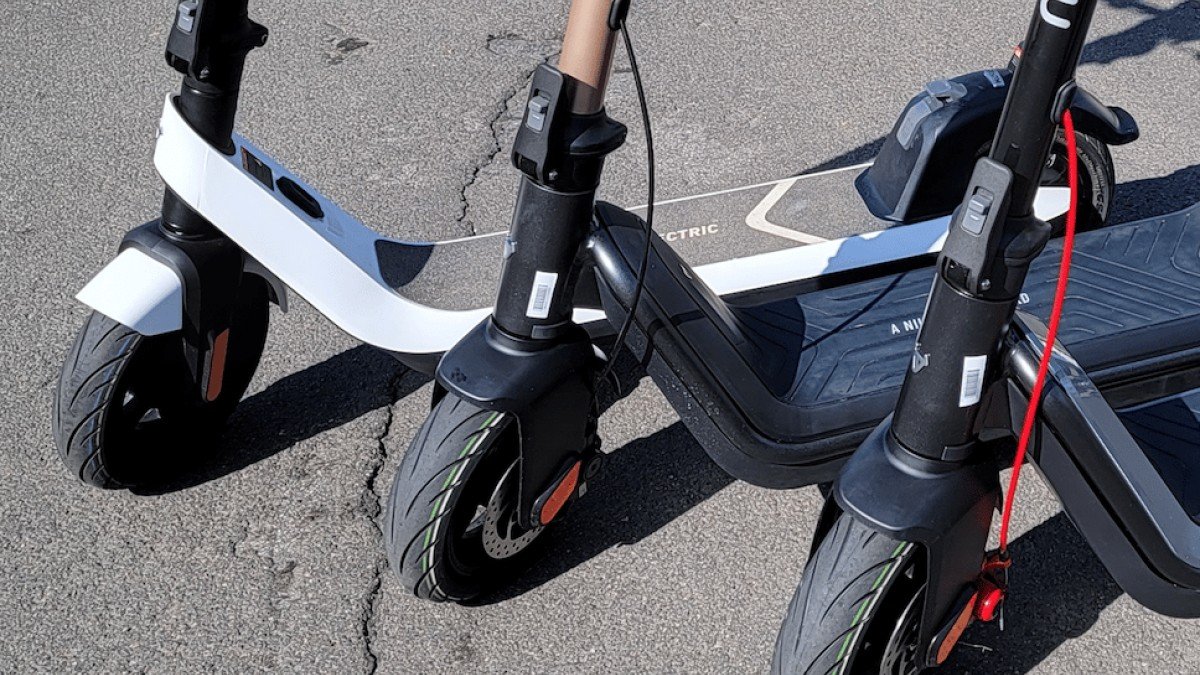 2023 Teverun Fighter Supreme NIU-Folding-Mechanism