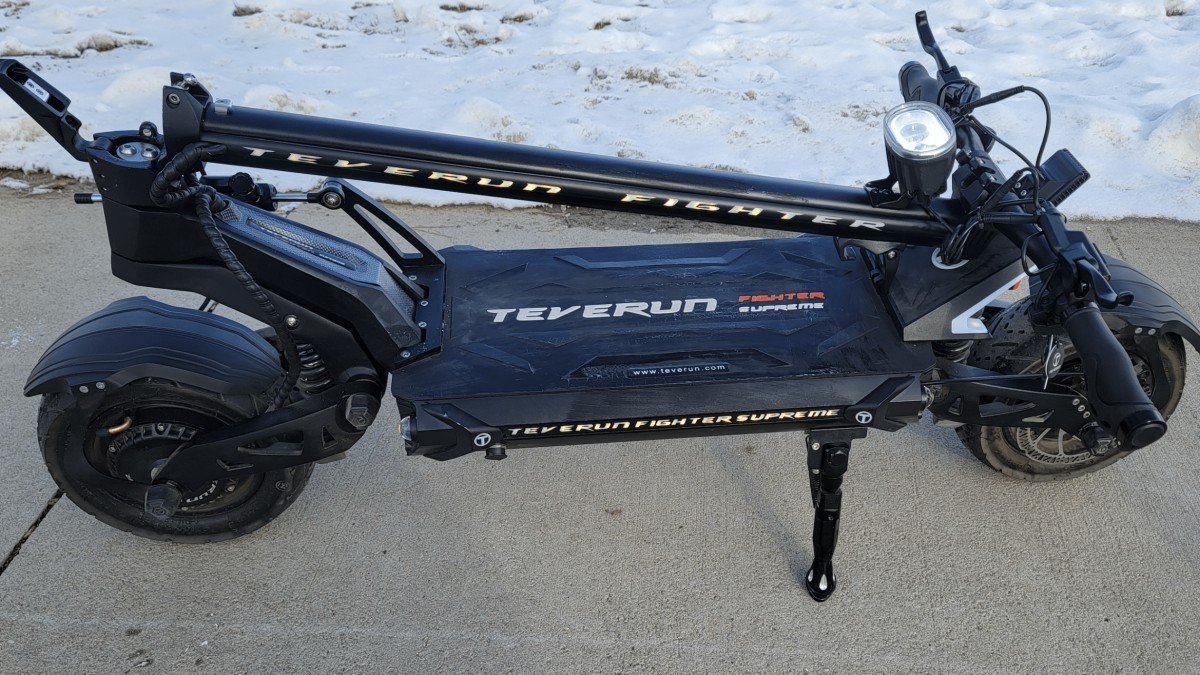 2023 EMOVE RoadRunner Pro Teverun-Fighter-Supreme-Minimotors-USA-folded-and-locked
