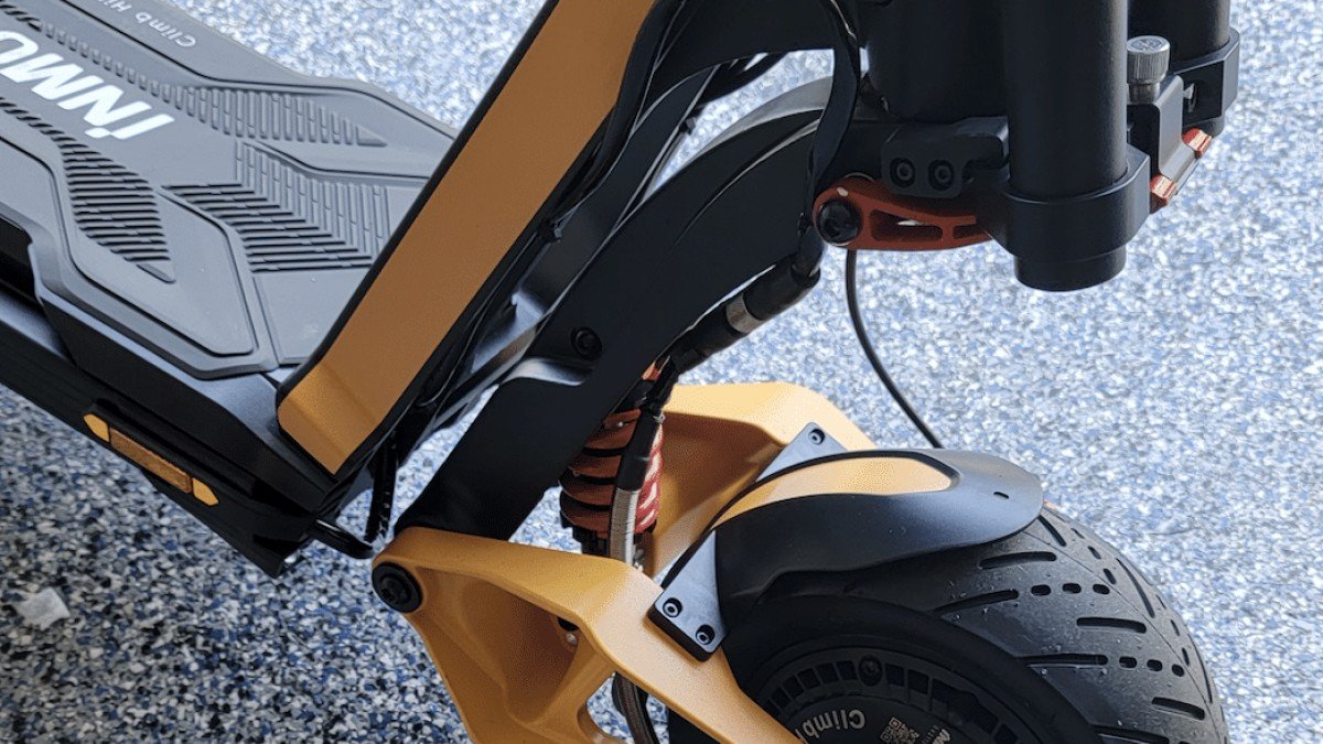 2023 InMotion RS INMOTION_RS_swing_arm_design-1
