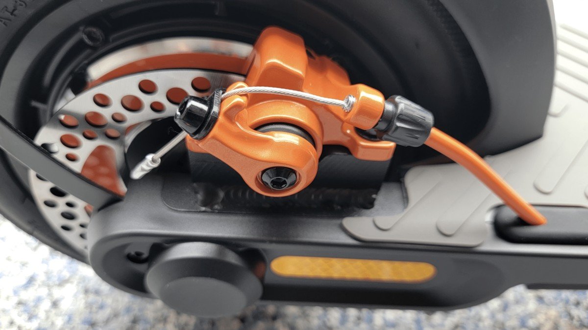 2023 Segway GT2 Inmotion-Climber-adjustment-knobs-for-brake
