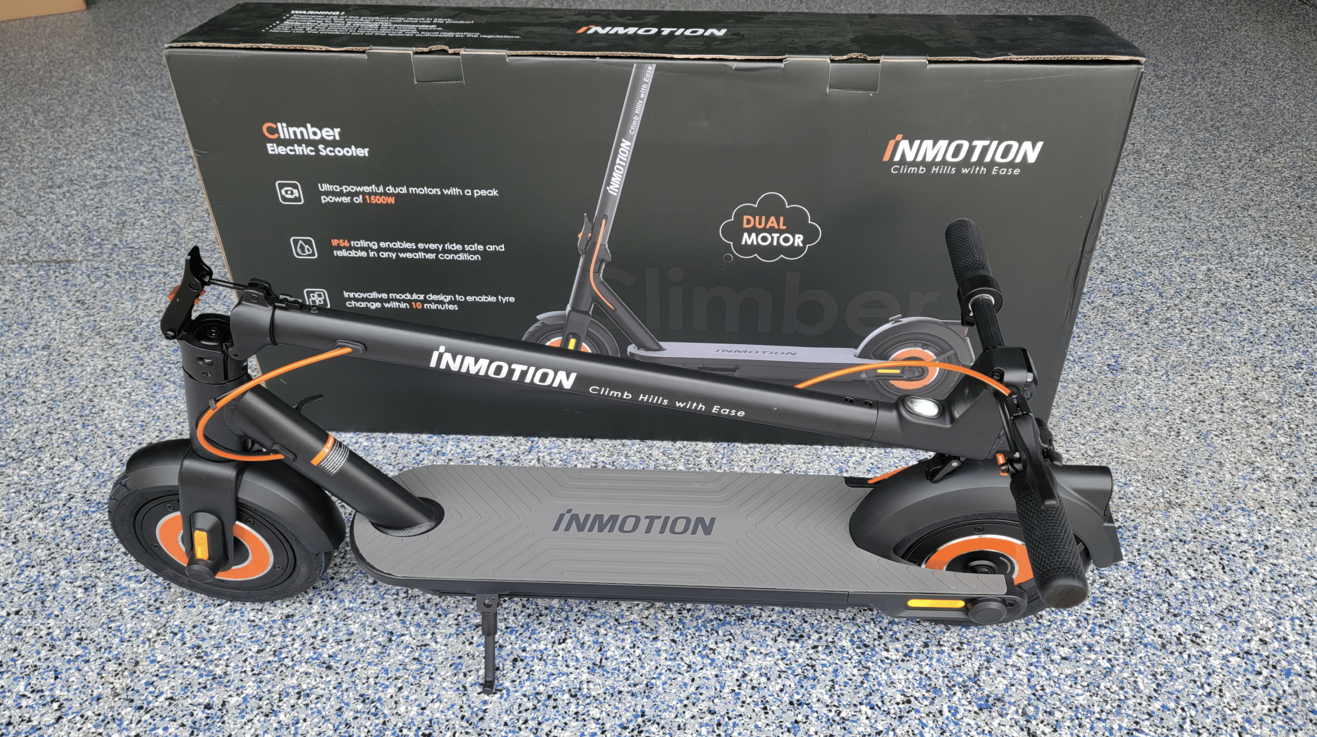 Inmotion-Climber-unboxing-and-folded