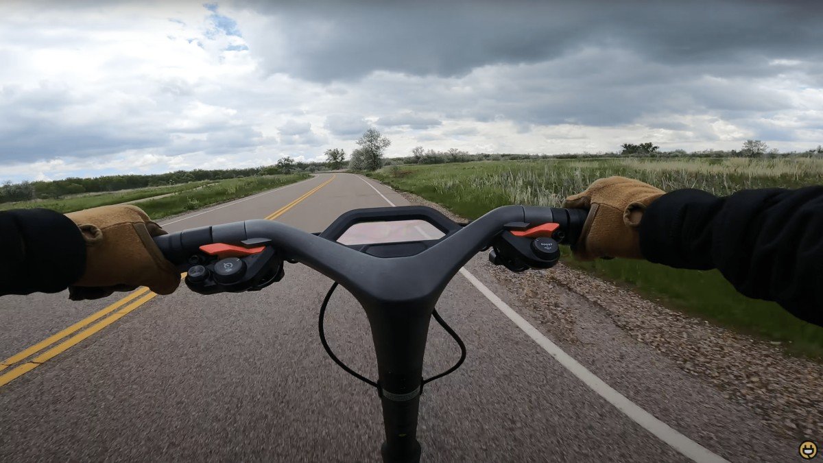 2023 Segway GT2 Segway-GT2-Cockpit-Washed-Out-In-Direct-Sunlight