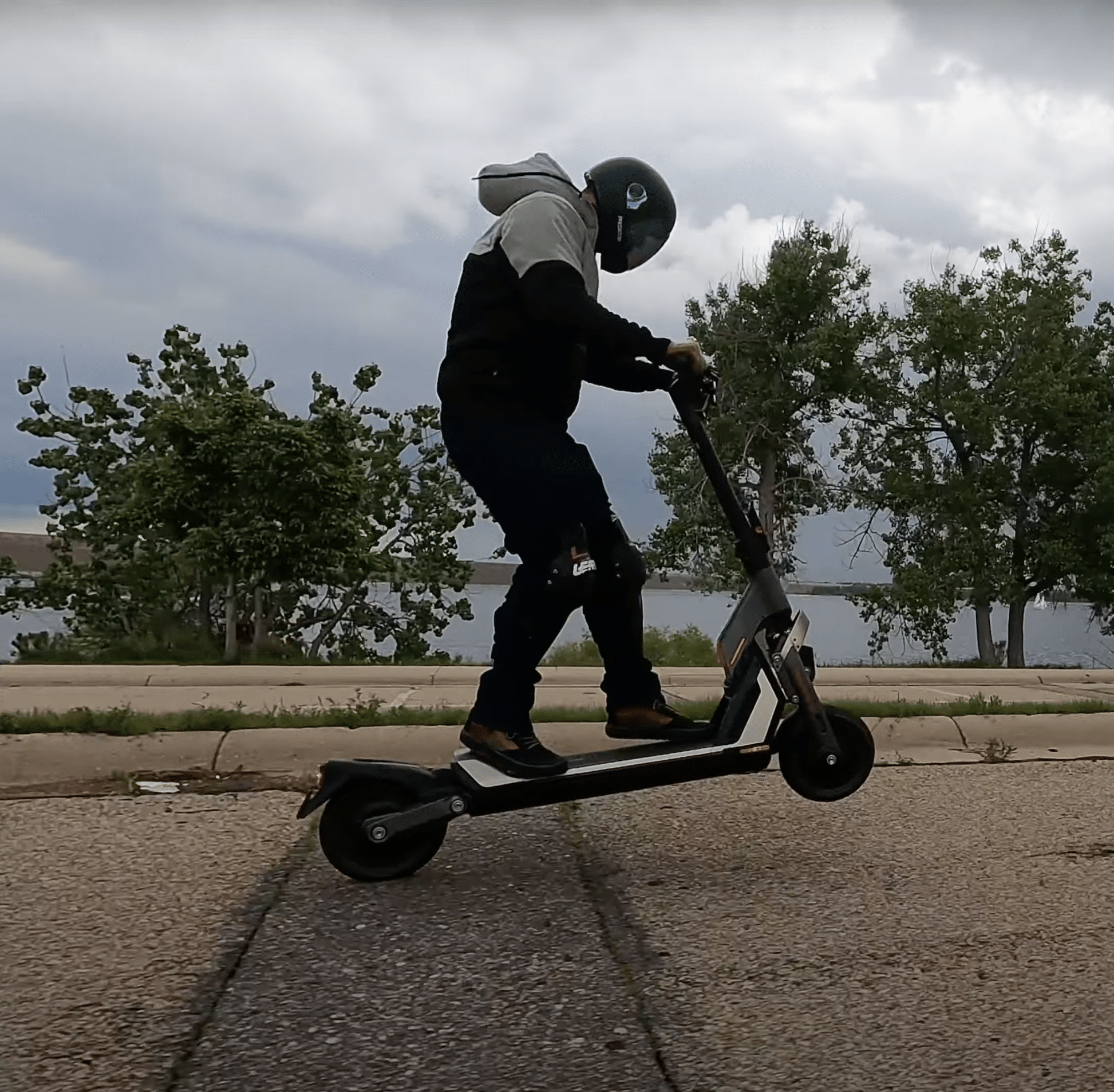 Segway-GT2-testing-out-the-adjustable-suspension