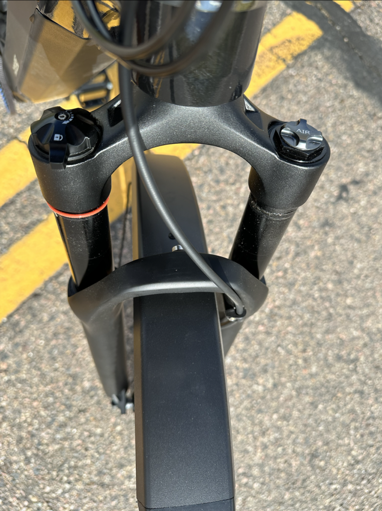 Ride1Up-Prodigy-V2-front-air-suspension-100mm-765x1024