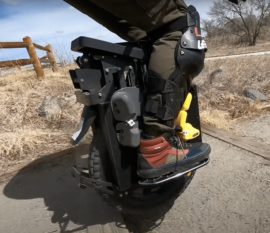 Begode-EX30-suspension-1024x883