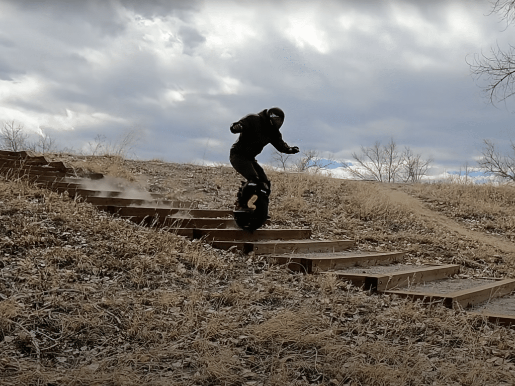 Begode-EX30-dropping-big-stairs-1024x768