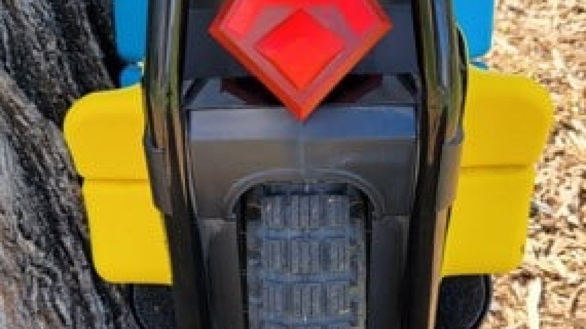 2022 Leaperkim Veteran Sherman Max Veteran-Sherman-Max-Rear-light