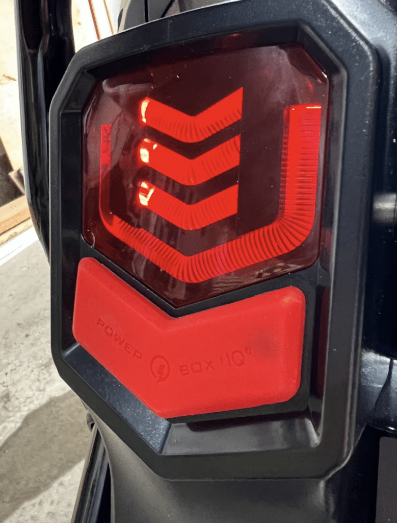 Review-Veteran-Abrams-779x1024