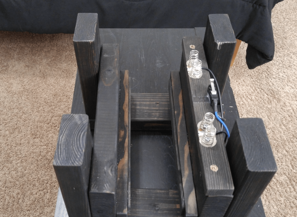 Tesla-stand-1024x749