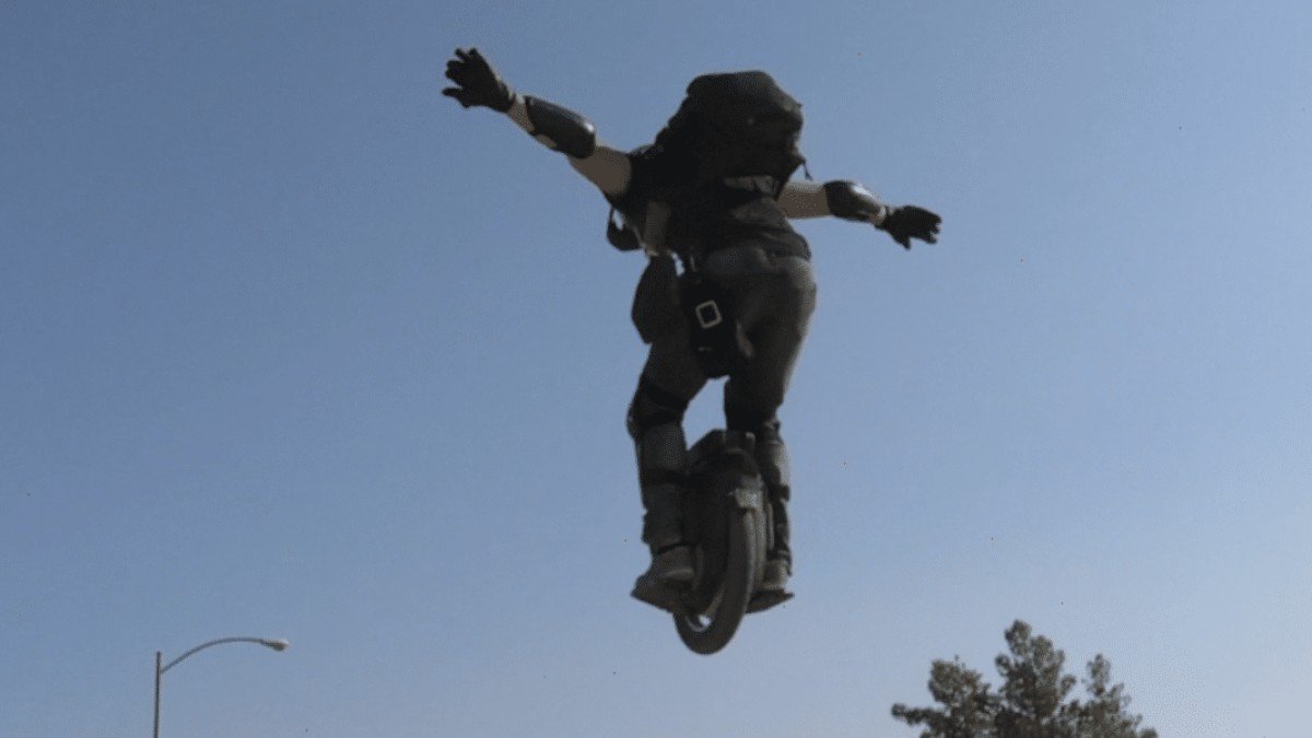 How To Jump On An Electric Unicycle (EUC)