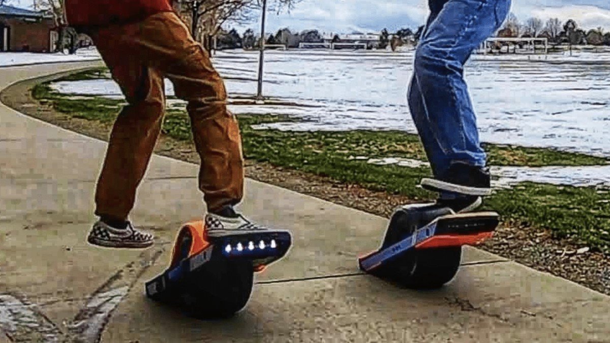 Look Like A Pro With These Easy Beginner Onewheel Tricks