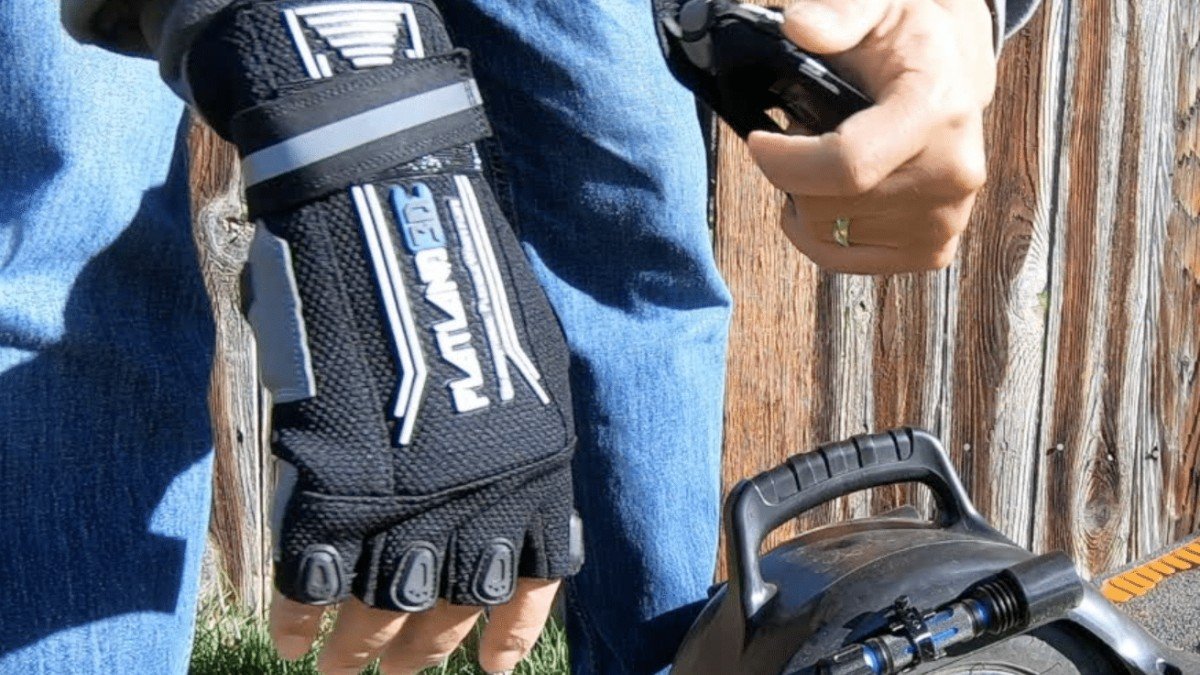2024 Flatland|3D Fingerless Pro Eskate Glove Screen-Shot-2020-04-07-at-9.47.12-PM-1