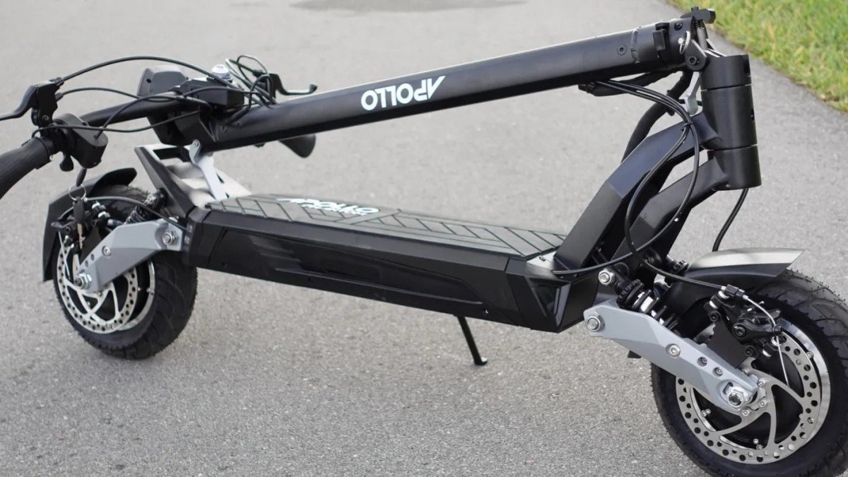 Solid, Reliable, Speedy – Apollo Phantom V3 2023