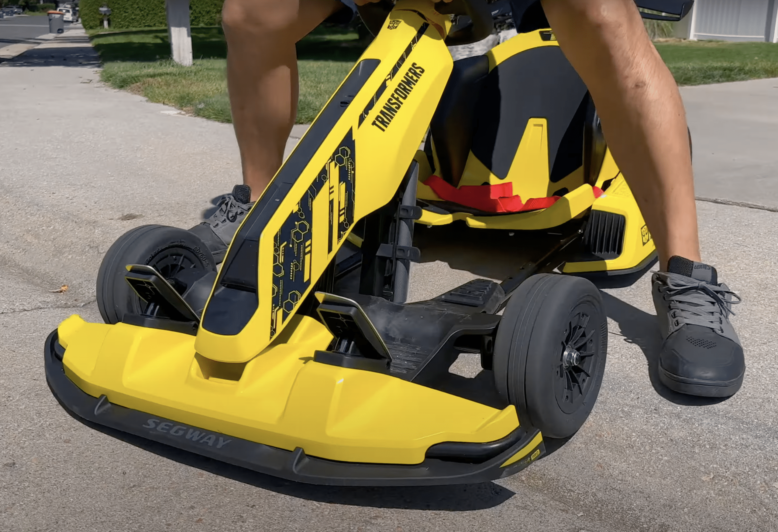 best-kids-toy-that-is-actually-a-present-for-dad-segway-gokart-pro-review-9