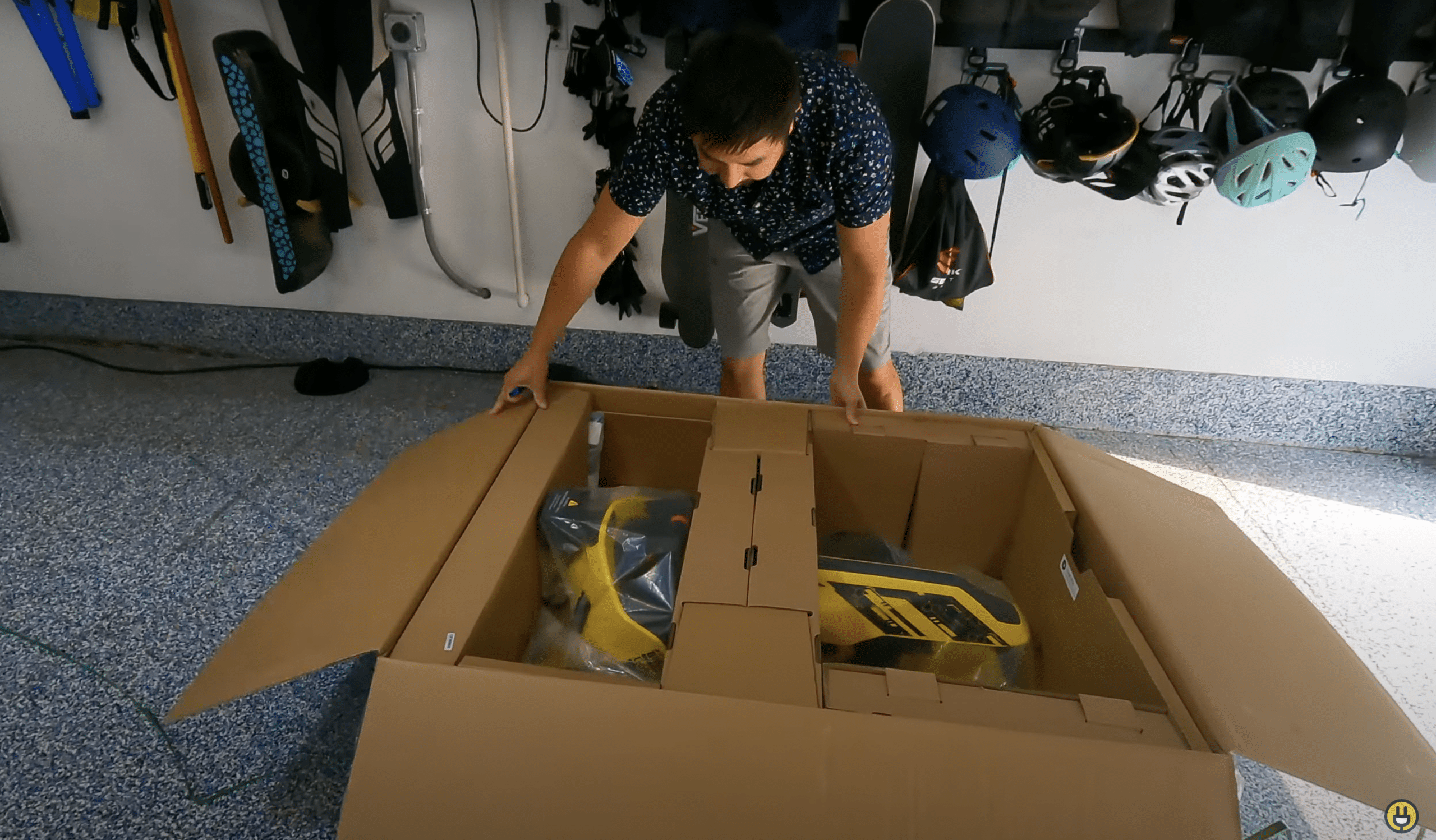 best-kids-toy-that-is-actually-a-present-for-dad-segway-gokart-pro-review-11