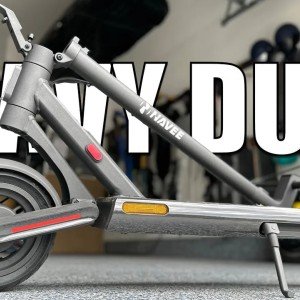 the-rugged-commuter-e-scooter-big-riders-will-love-navee-s65c-review-0